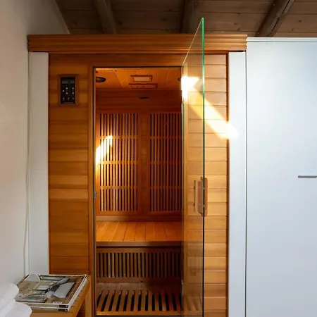 Malpensa A 10 Minuti - Self Check-in E Sauna A * Pombia